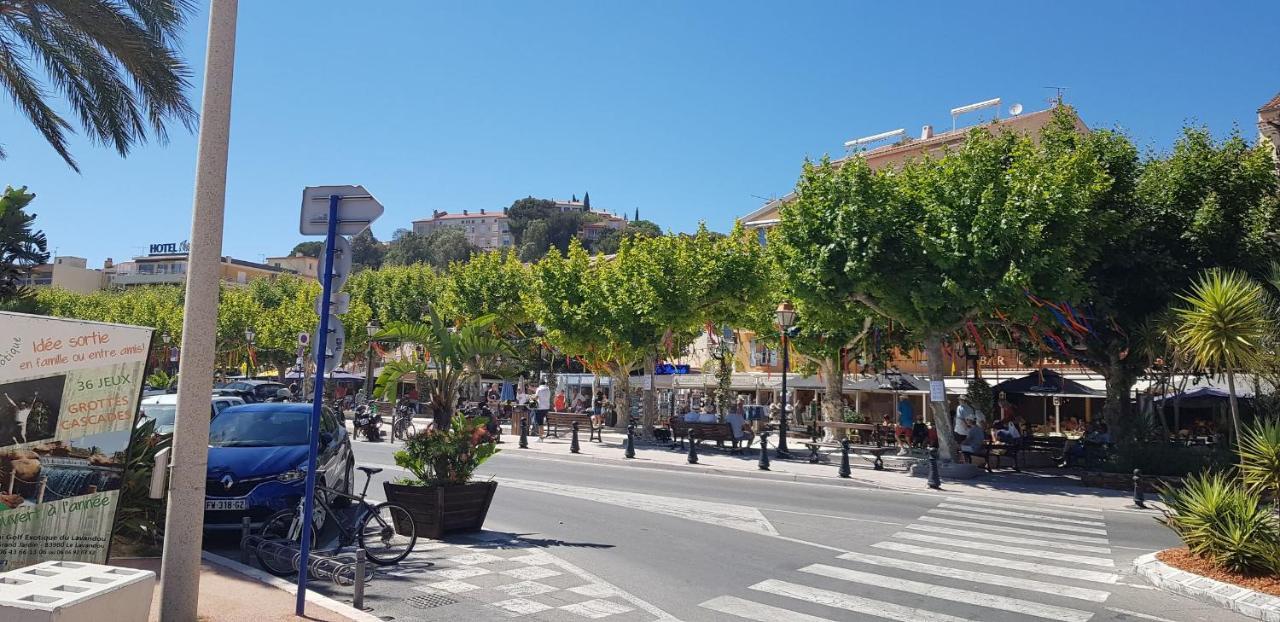 Avec Terrasse 2 Personnes Le Lavandou