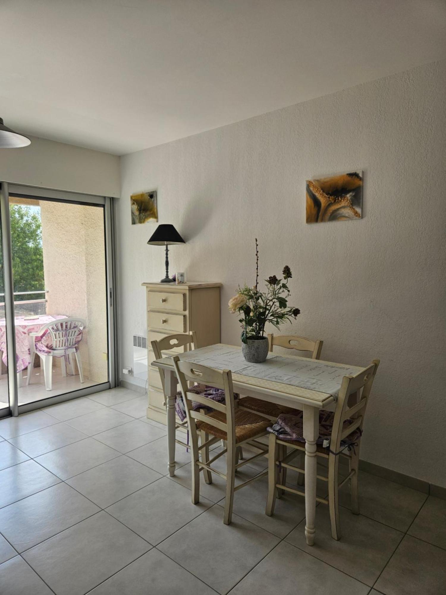 Avec Terrasse 2 Personnes Apartment Le Lavandou
